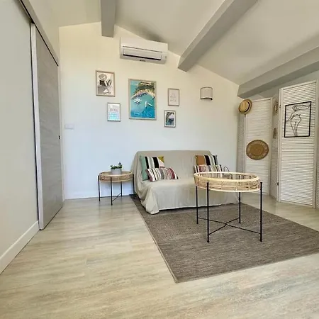 Nid Douillet Vue Hyères